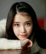 李智恩(IU)
	   