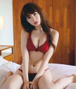 小嶋陽菜
	   