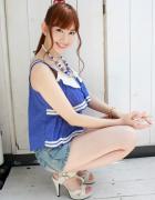 小嶋陽菜
	   