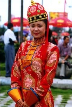 蒙古族服飾-最美傳統(tǒng)民族服裝服飾排行榜