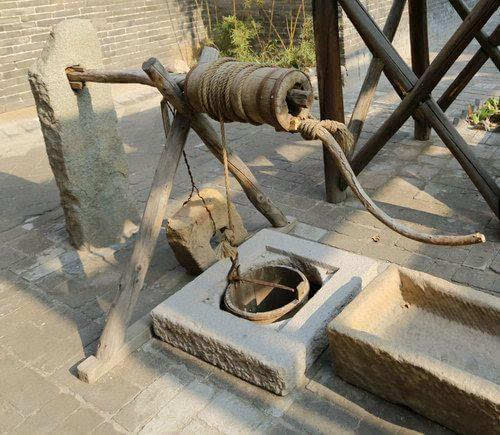 ˮ