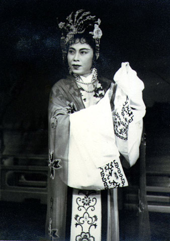 裘愛(ài)花-戲迷最喜愛(ài)的戲劇戲曲演員排行榜
