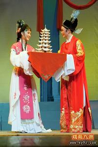越劇《珍珠塔》-越劇經(jīng)典傳統(tǒng)劇目排行榜中榜